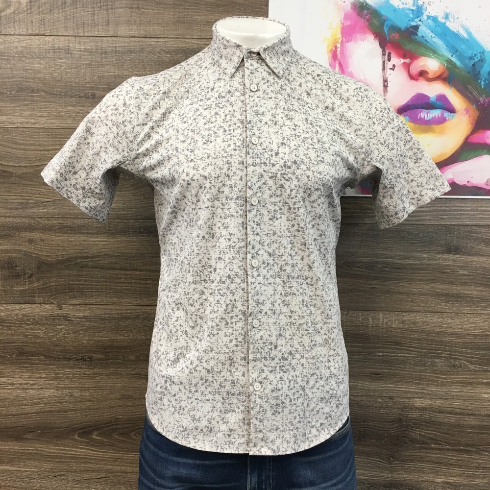 Lululemon Men's Short Sleeve Button Down Shirt Patterned Casual Top Size M